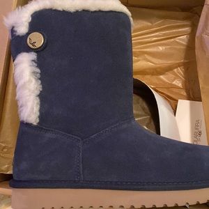 NEW IN BOX- Women’s KOOLABURRA By UGG Jordina Boot Blue size 8